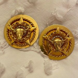 Vintage Kirks Folly goldtone clip on Texas Longhorn bull rhinestone earrings 80s